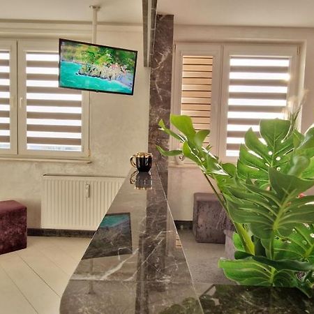 Chill Toronto Apartment Бялисток Екстериор снимка
