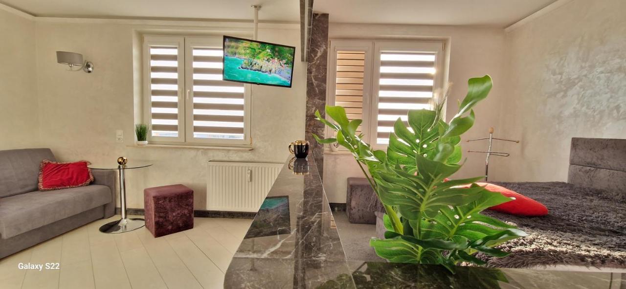 Chill Toronto Apartment Бялисток Екстериор снимка